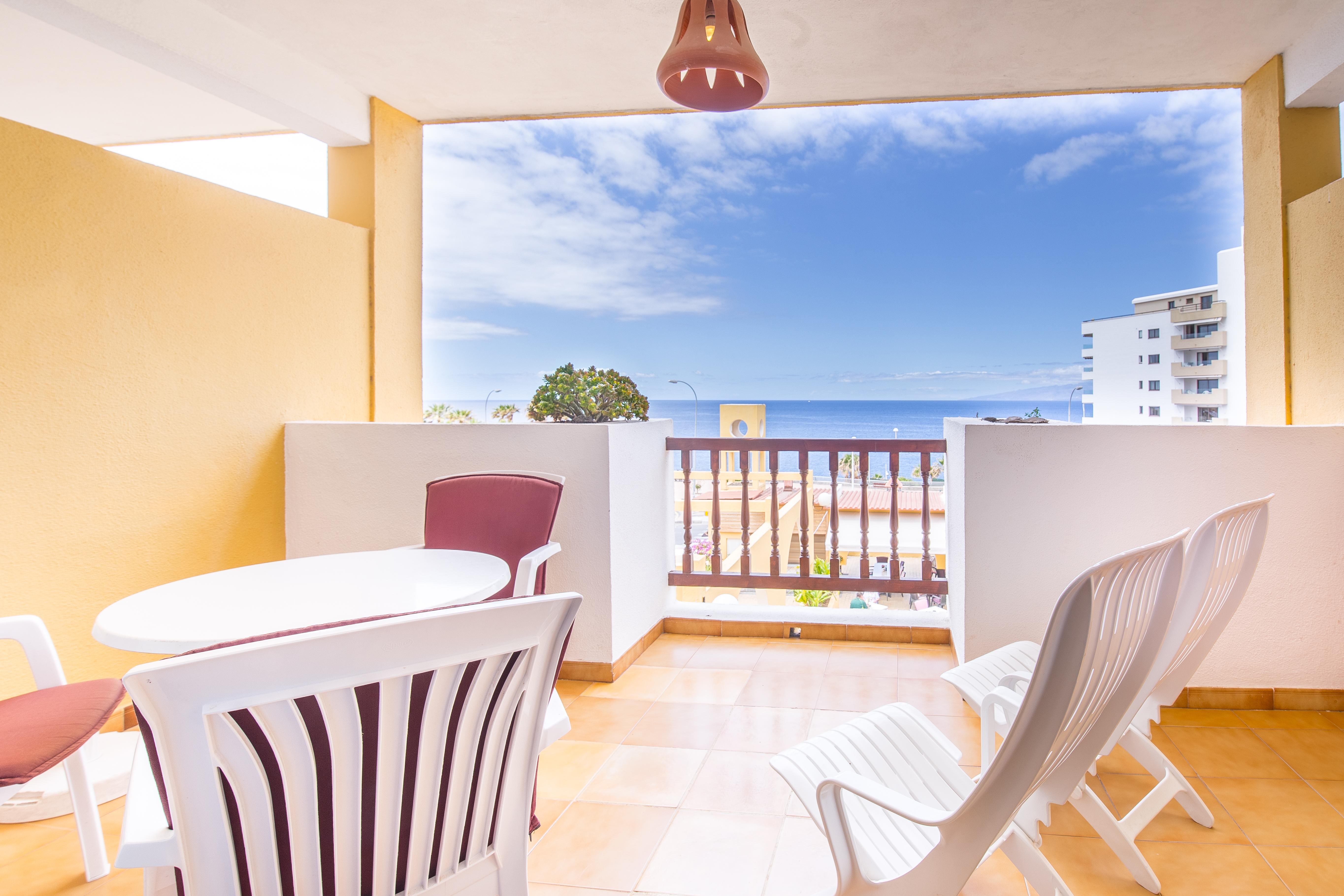 อปาร์ตาเมนโตส อัลบราตรอส Aparthotel กาเยาซัลวาเค ภายนอก รูปภาพ